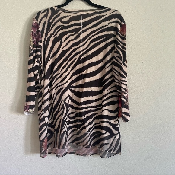 Chicos woman’s scoop neck sweater top size 2 LG floral zebra sophisticated mesh - Picture 7 of 11